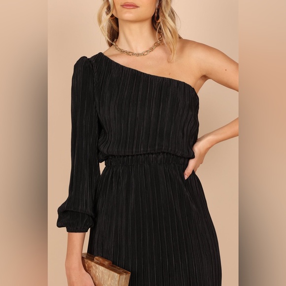 Petal & Pup - Pontee One Shoulder Pleated Midi Dress - Picture 2 of 6